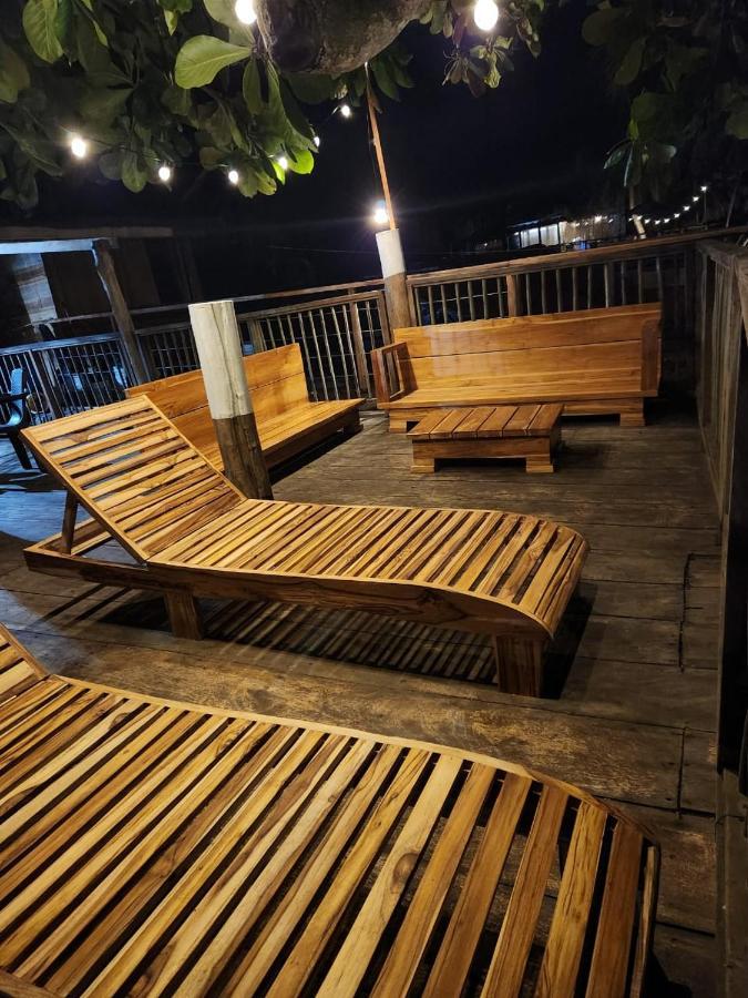 El Almendron Beach Hostel Guachaca Eksteriør bilde